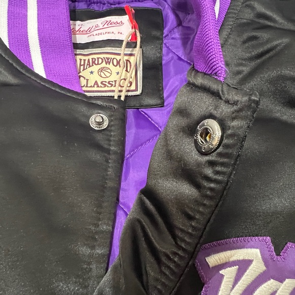 Mitchell & Ness, NBA Heavyweight Jacket, Toronto Raptors - Picture 8 of 9
